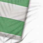 Serviette vert et blanc publicitaire
